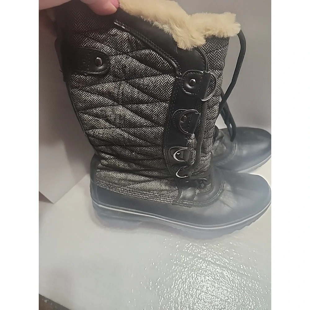 J B U Boots Women 7.5